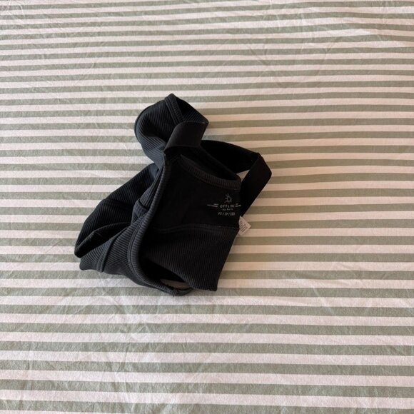 Aerie Longline Workout Top Black 227 E - Picture 3 of 3